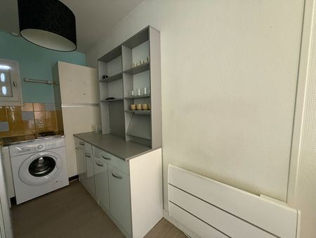 Location Appartement 1 pièce 29m² - Photo 4