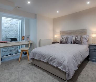 7 bedroom house of multiple occupation to rent - Photo 2