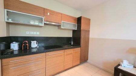 Location Appartement 1 pièce 31m² CANNES 06400 - Photo 4