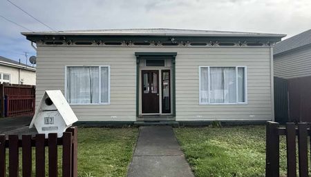 Renovated family home in Cashmere High School zone! - Photo 5