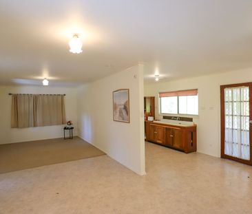 DUAL LIVING OPPORTUNITY - Photo 3