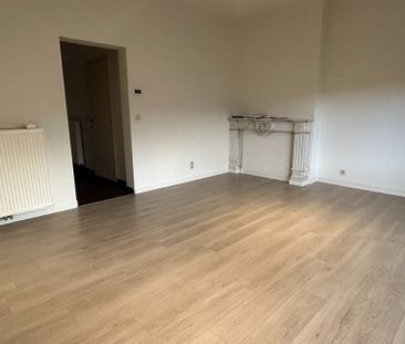 Appartement te huur in Antwerpen voor € 725 met 1 slaapkamer - Foto 2