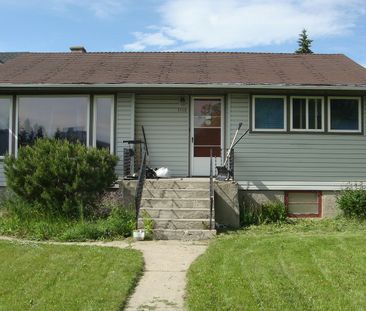 2 bdrms lower suite in Capitol! great location with off street park... - Photo 3