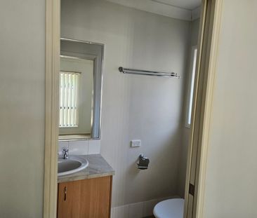 Three Bedroom Duplex in Convenient Pimpama Location - Photo 5
