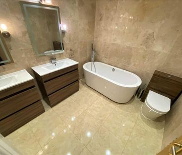 6 bedroom detached house to rent - Photo 2