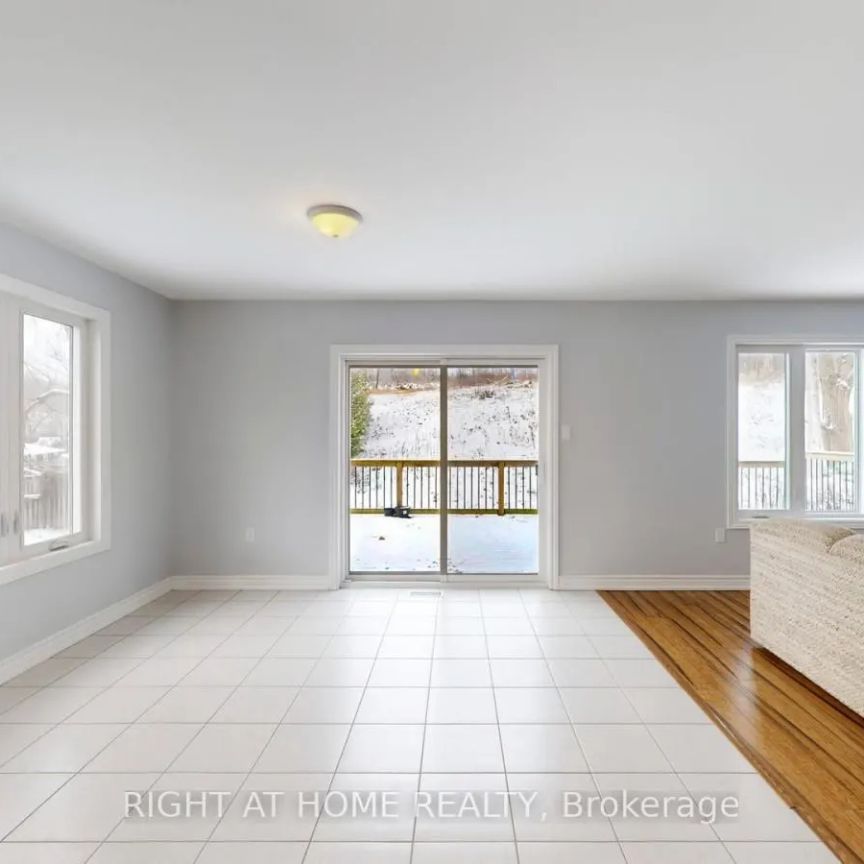 218 MAIN STREET N - Photo 1