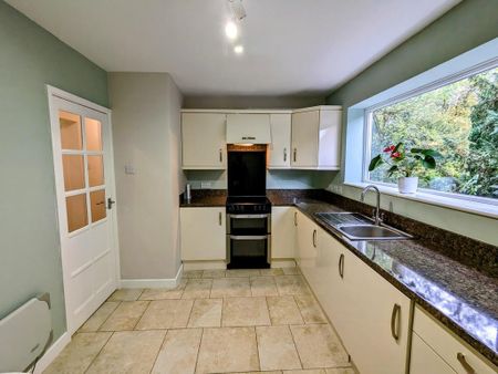 2 bedroom apartment to rent - Photo 4