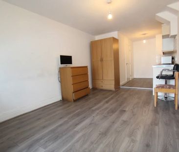 Studio Flat, Winchmore Hill Road, N21 - Photo 2