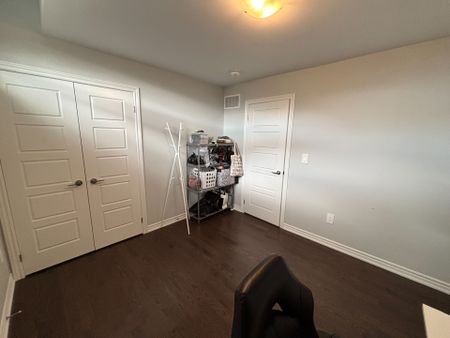 For Lease - 1480 Kitchen Court Unit# UPPER, Milton, Ontario - Photo 5