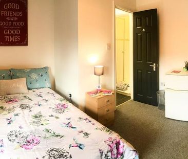 1 bedroom in a house share to rent - Photo 4