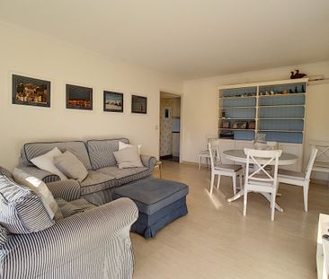 Location Appartement 2 pièces 49m² JUAN LES PINS 06160 - Photo 1