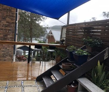 Private and Peaceful Granny Flat with Breathtaking Water Views - Photo 4