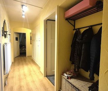 Splendid 6-room apartment with parking space and various outbuildings - Photo 4