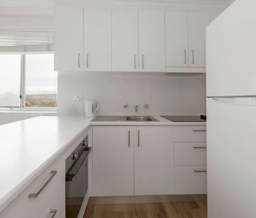 Renovated 1 bedroom apartment for rent Uriarra Road - Photo 3