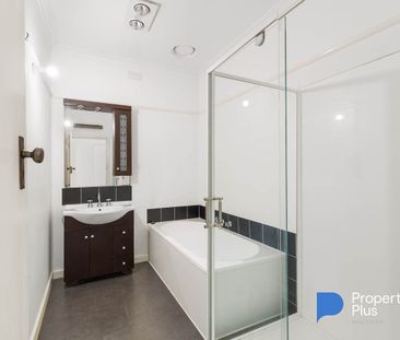 "Spacious Family Home in a Prime Central Location" - Photo 4