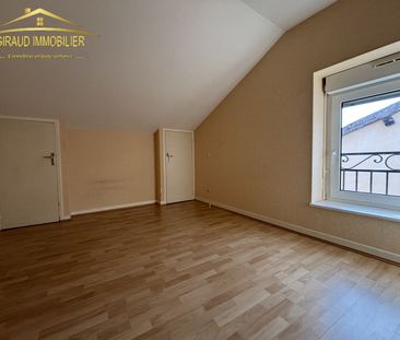 CHARLIEU T2 RUE CARABI - Photo 2