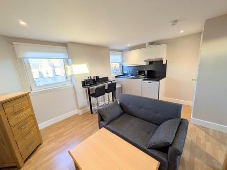 1 bedroom flat to rent - Photo 3