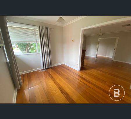 20 Clarence Avenue, Kennington, Vic 3550 - Photo 3