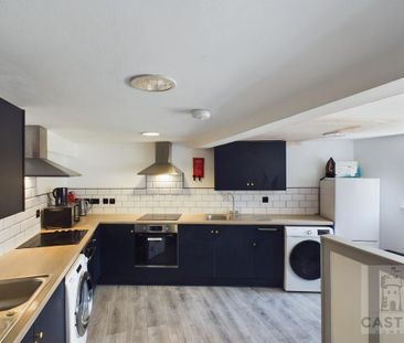 6 bedroom house of multiple occupation to rent - Photo 4