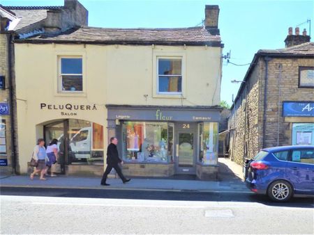 The Ginnel, New Market Street, Skipton, BD23 2JB - Photo 3