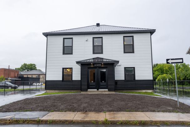 For Lease - 26 First Street Unit# 202, Cornwall, Ontario - Photo 1