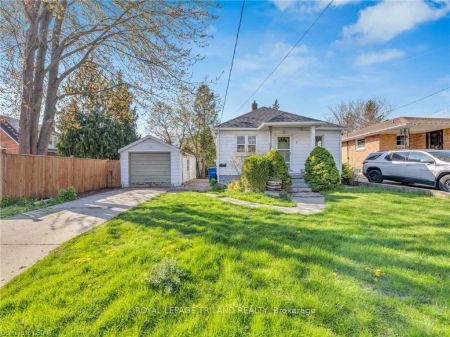 Detached Home For Lease | X8283028 - Photo 5