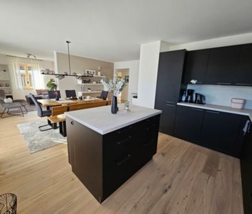 neue und großzügige 3 Zi. Whg mit EBK, Balkon zur Vermietung in Lan... - Foto 1