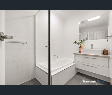 22 Baradine Street, Chadstone, Vic 3148 - Photo 5