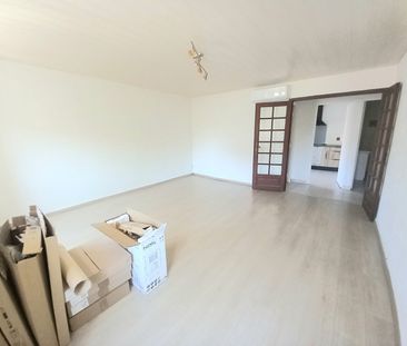 MIRAMAS CENTRE-VILLE APPARTEMENT T1, - Photo 2