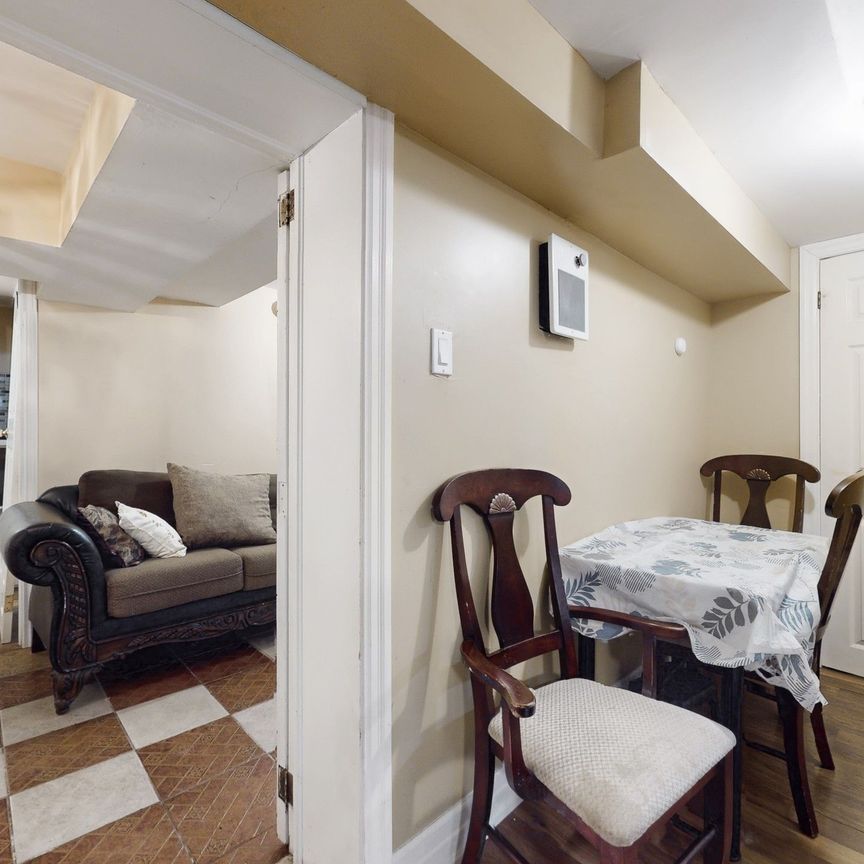 For Lease - 10 Shoreland Crescent Unit# B2, Toronto, Ontario - Photo 1