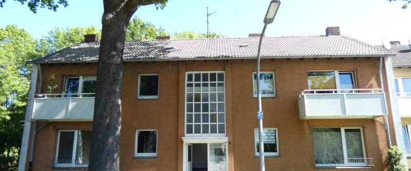 Top-Erdgeschoss-Wohnung * wird aktuell für Sie modernisiert * - Photo 1