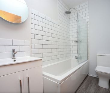 St. James Street, - Photo 4