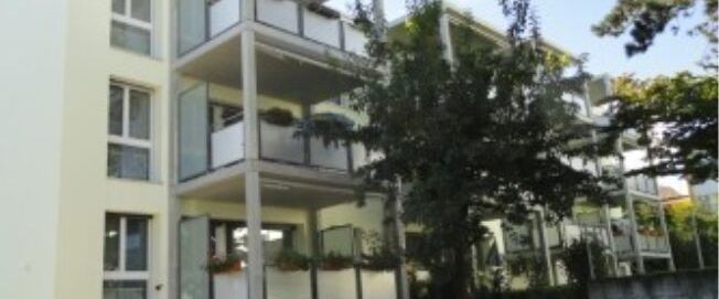 Appartement confortable de 3,5 pièces au rez-de-chaussée avec une disposition optimale des pièces - Foto 1