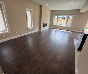 For Lease - 2779 Oriole Drive Unit# UPPER, London South, Ontario - Photo 2