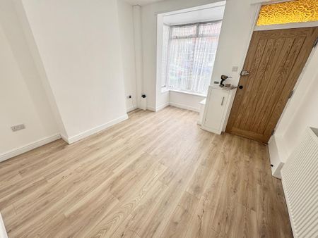 3 bedroom terraced house to rent - Photo 4