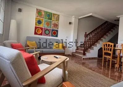 Alquiler de chalet adosado en Calle Bautista Yedo