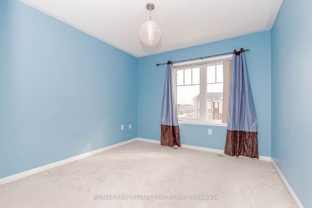 For Lease - 299 Dymott Avenue, Milton, Ontario - Photo 5