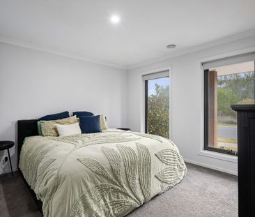 Modern Family Living - Photo 4