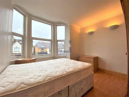 3 Bedroom Flat To Rent - Photo 4