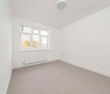 Denecroft Crescent, Uxbridge, UB10 - Photo 4