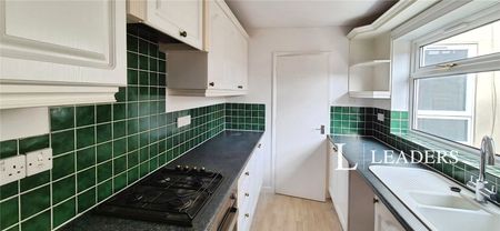 2 bedroom house to rent Alma Road, Lowestoft, Suffolk, NR32 - Photo 5