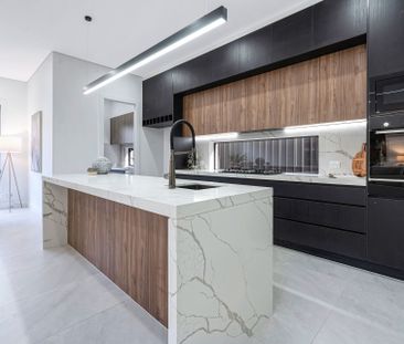 Contemporary Luxury Living - Photo 4