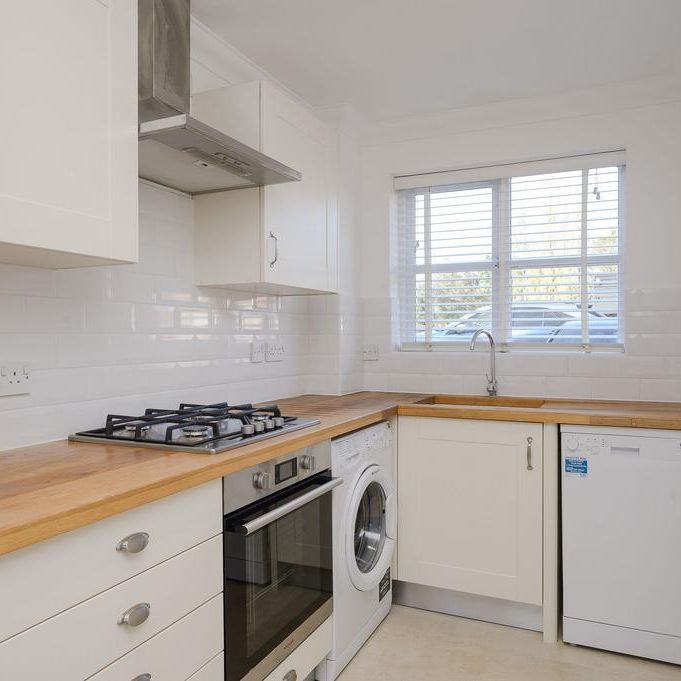 2 bedroom terraced house to rent - Photo 1