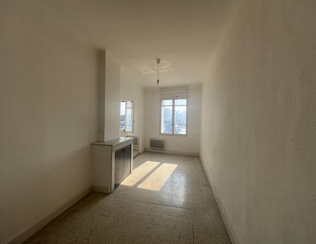 APPARTEMENT LA CIOTAT - 2 pièce(s) - 72.62 m2, - Photo 1