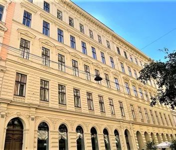 EXKLUSIV WOHNEN, ERSTBEZUG, prachtvoller 131 m2 Stilaltbau, Wohnküche, 2 Zimmer, Wannenbad, Parketten, Stuckdecken, Zelinkagasse - Foto 2