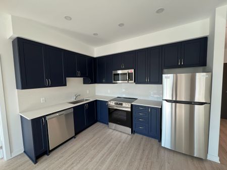 For Lease - 385 Arctic Red Dr N/A Unit# 211, Oshawa, Ontario - Photo 3