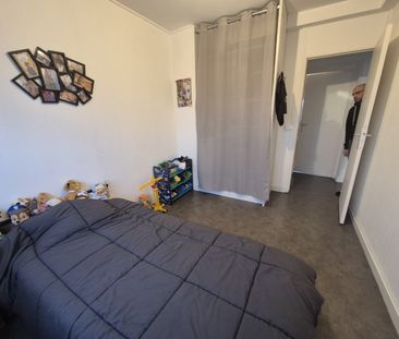 Location Appartement 3 pièces 54m² BEUVRAGES 59192 - Photo 4