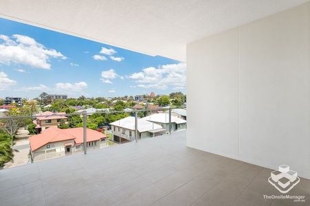 CENTRAL CHERMSIDE LOCATION - Photo 4