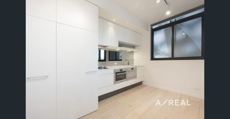 Stylish Apartment in the Heart of Prahran - Photo 5