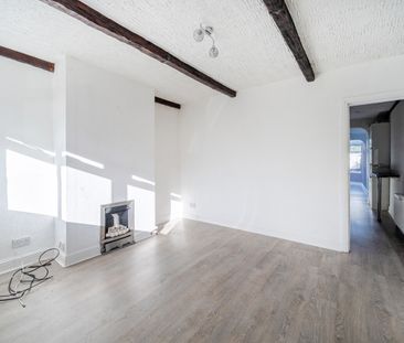 2 bedroom semi-detached house to rent - Photo 1